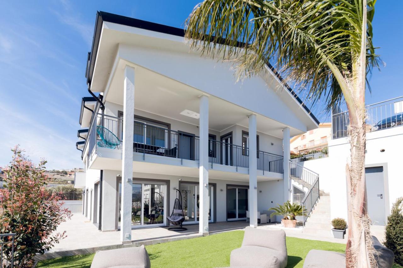Villa La Matta Apartments And Luxury Suites Sanremo Dış mekan fotoğraf